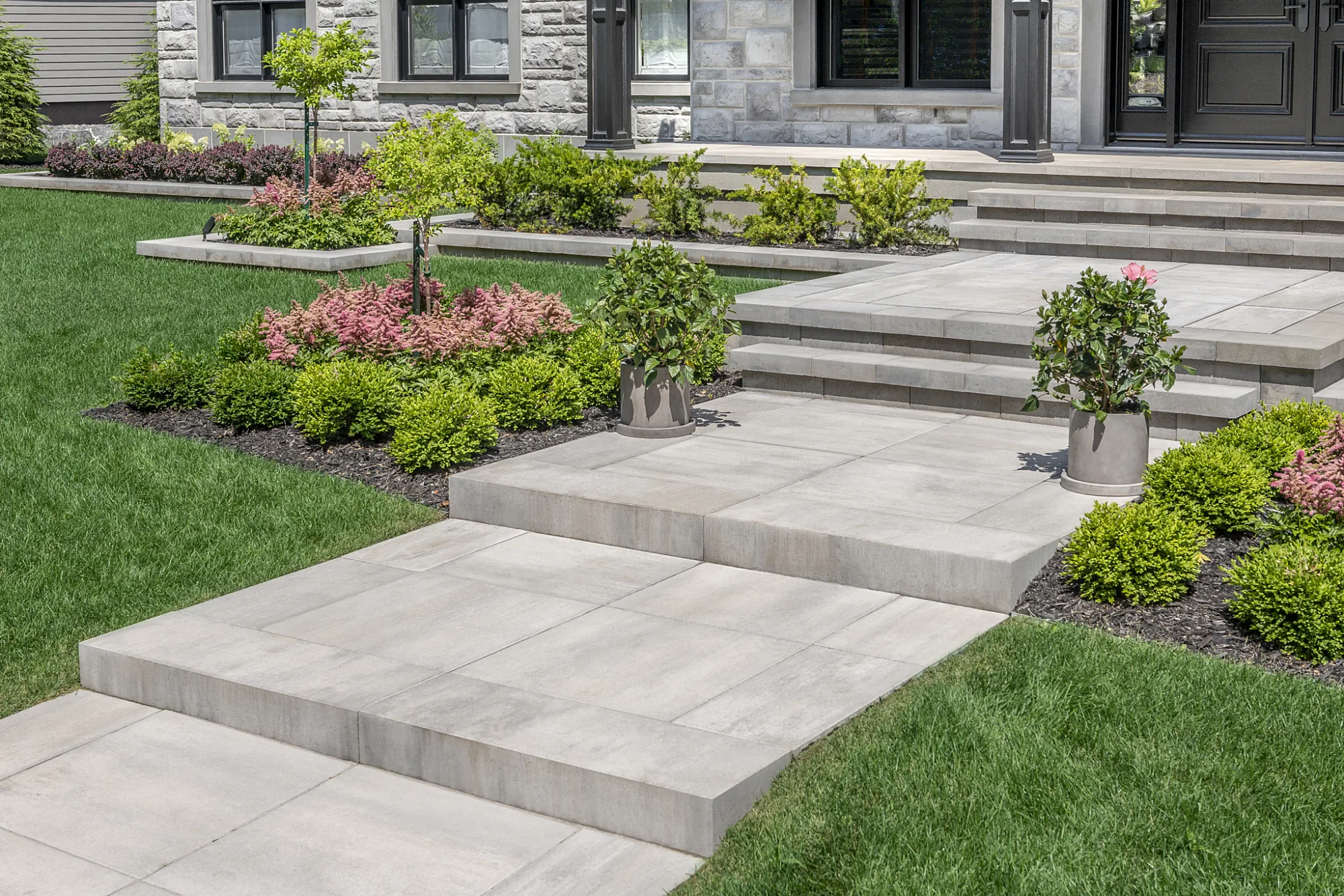 What are the advantages of concrete for outdoor landscaping