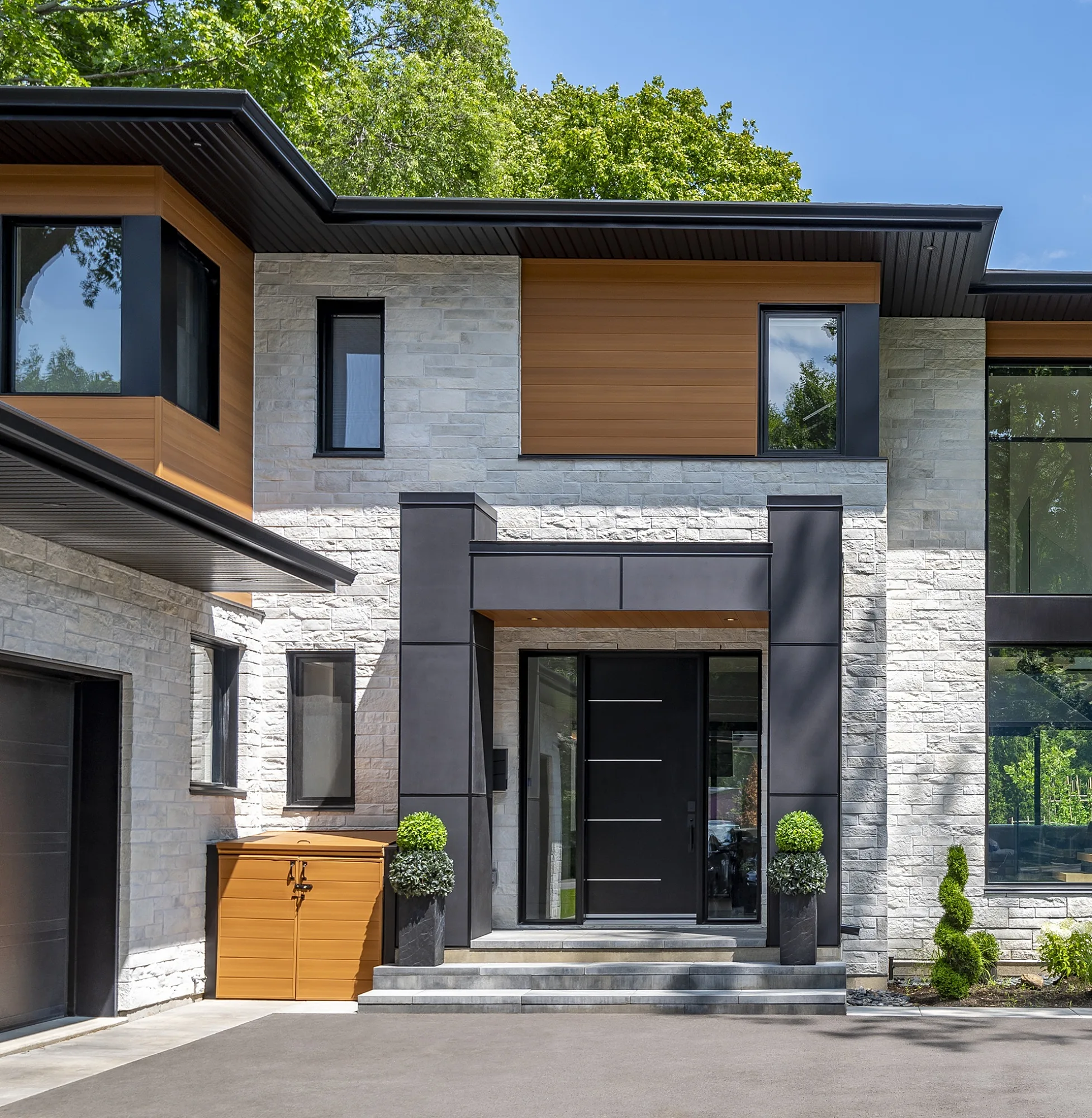 How to Choose and Mix the Best Exterior Siding for Your Home