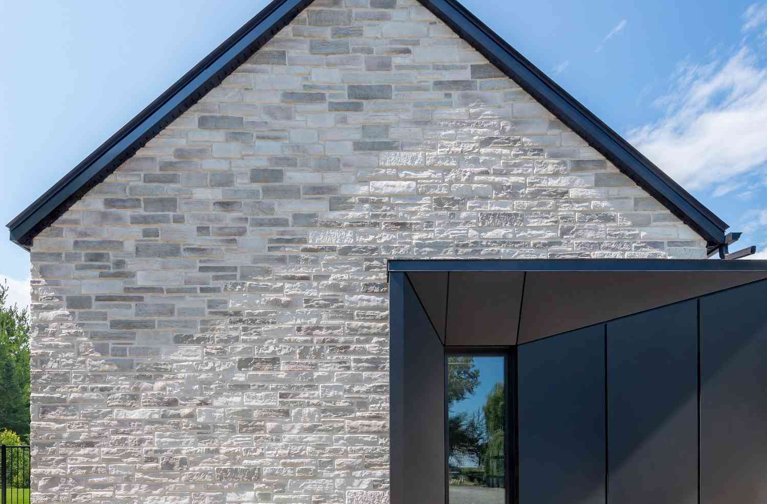 Londana - TonExclusive