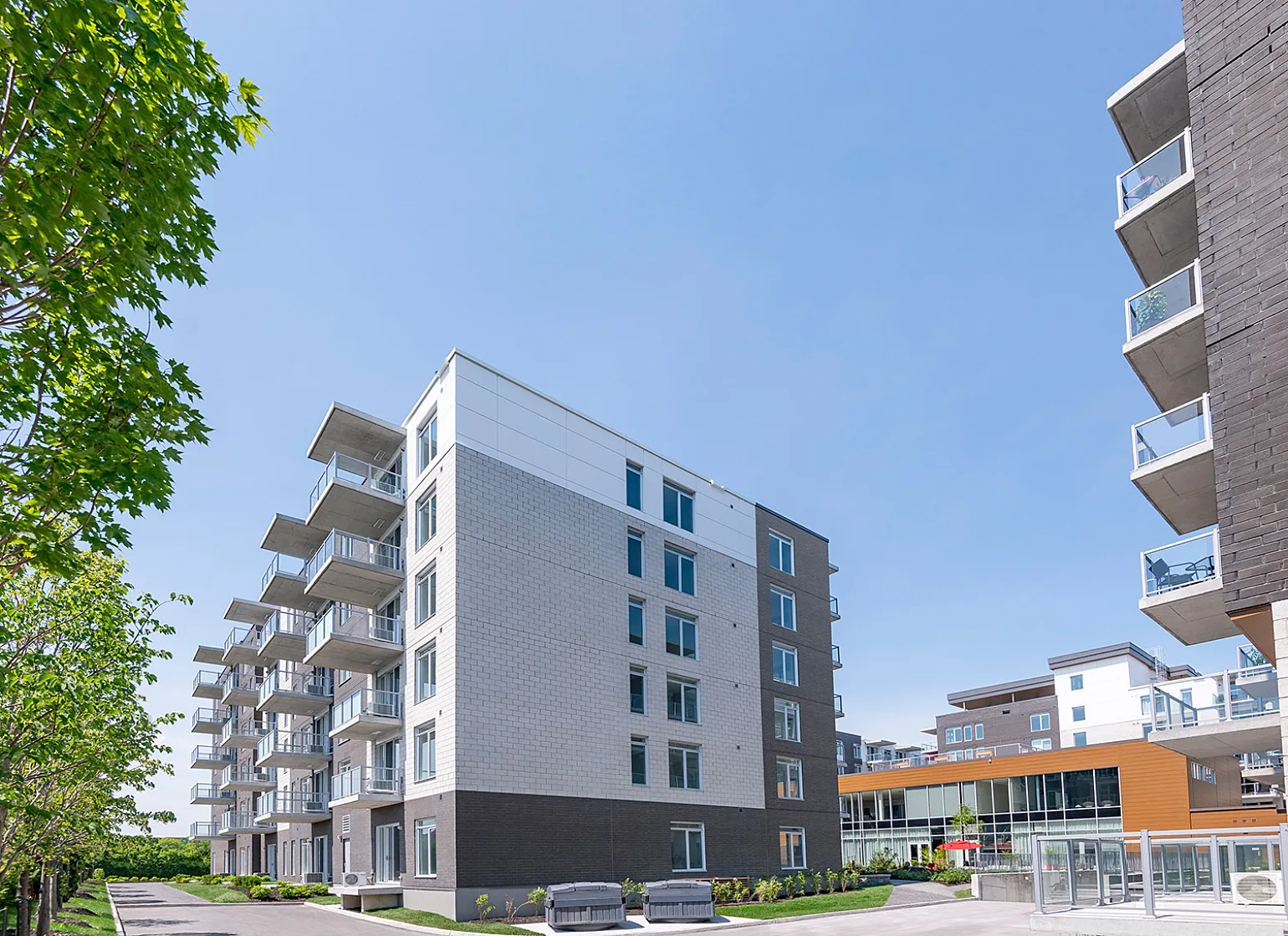 ARCHITECTURALE WHISTLER VIP 3899 low