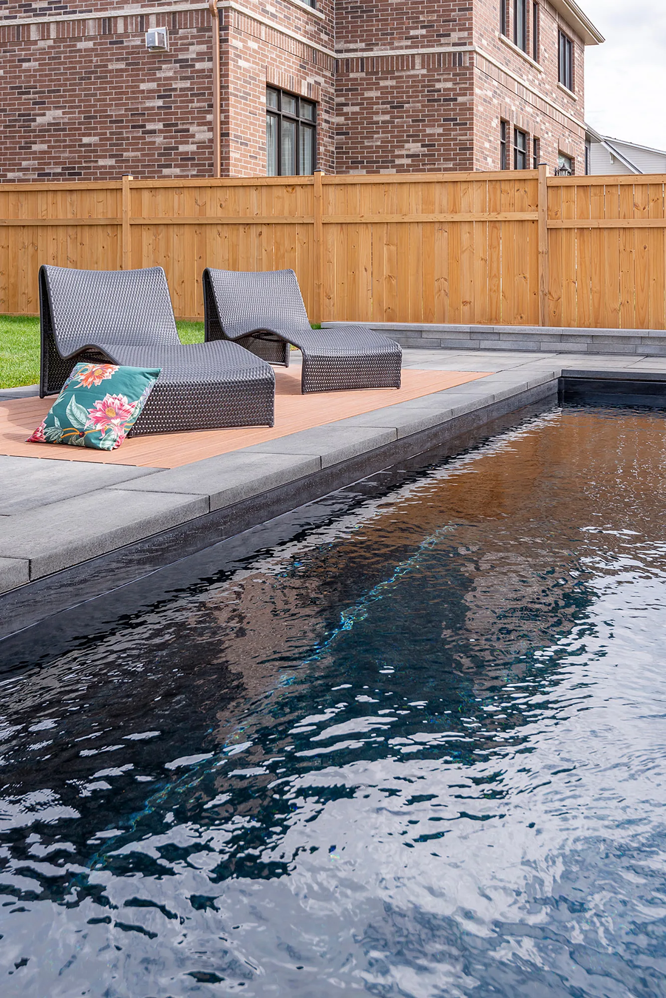 AQUARINO TOPAZE 1226 GALAXY 4714 M low