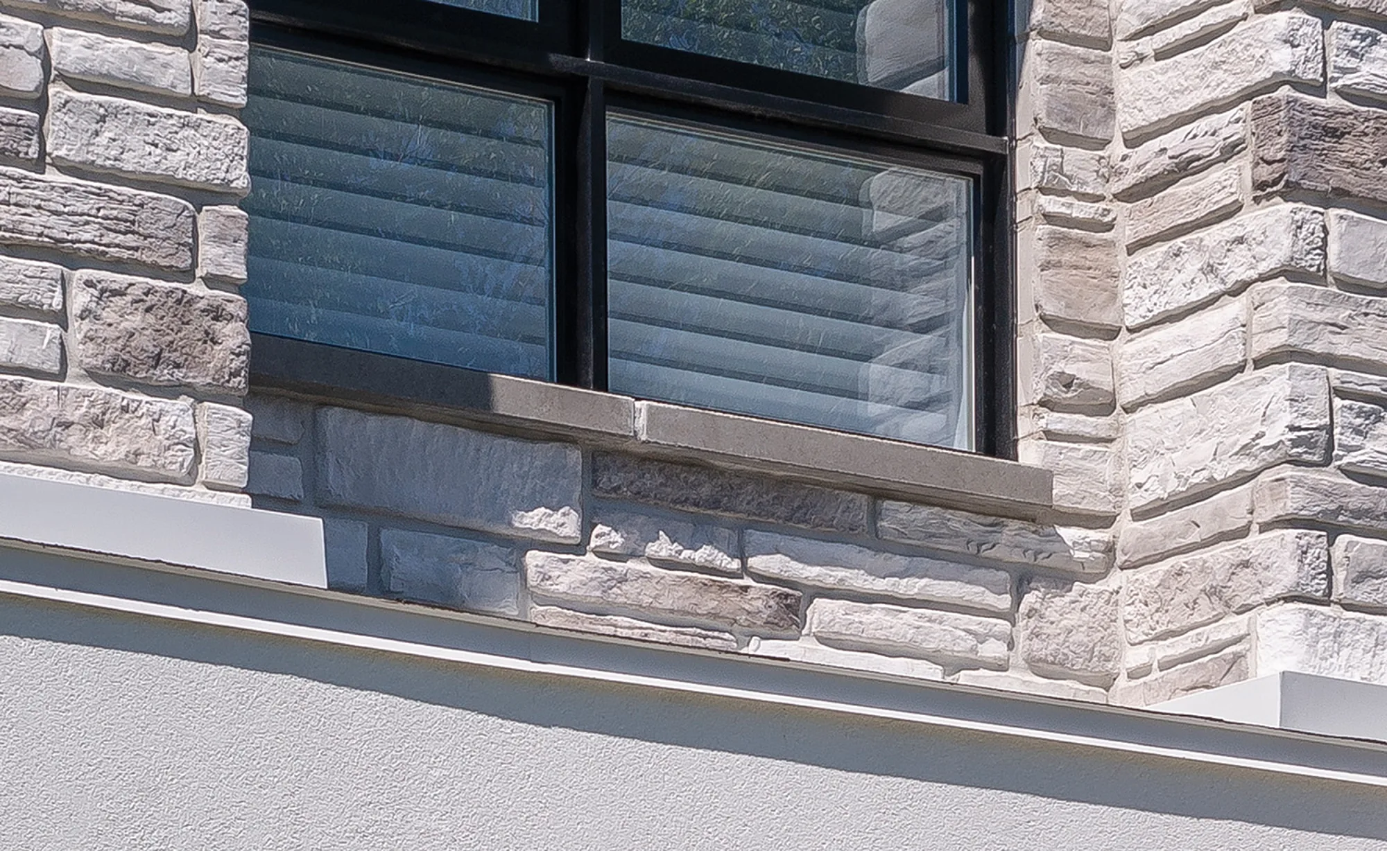 ALLEGE 30 ANTHRACITE 88 NIVOLET 8833 low